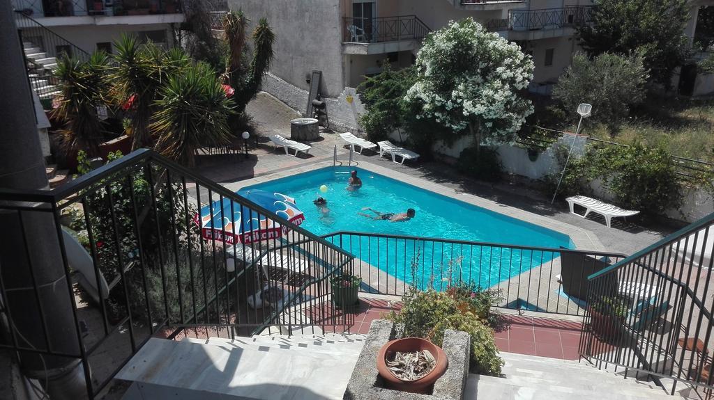 Star Apartment Kallithea  エクステリア 写真
